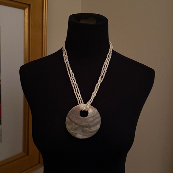 Abalone Shell Necklace - Picture 2 of 12